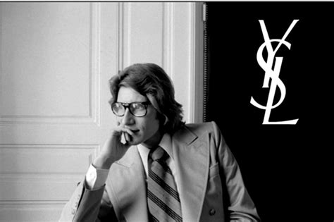 stilista di ysl|Yves Saint Laurent: la storia e gli stilisti della maison .